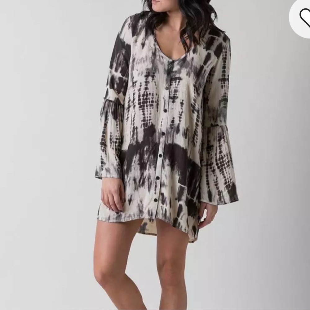 Billabong Secret Moves Dress Tie Dye Button‎ Front Bell Sleeve